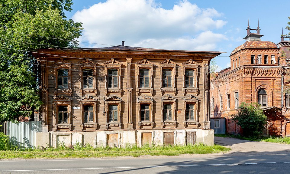 Деревянный дом Крестьянинова. Мстёра. 2023.  Фото: Ирина Яровая/Фотобанк Лори