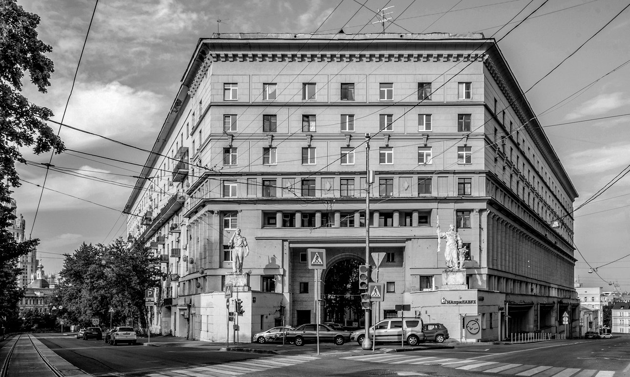 И. Голосов. Жилой дом военно-инженерной академии яузкий бульвар. 1936.  Фото: Денис Есаков