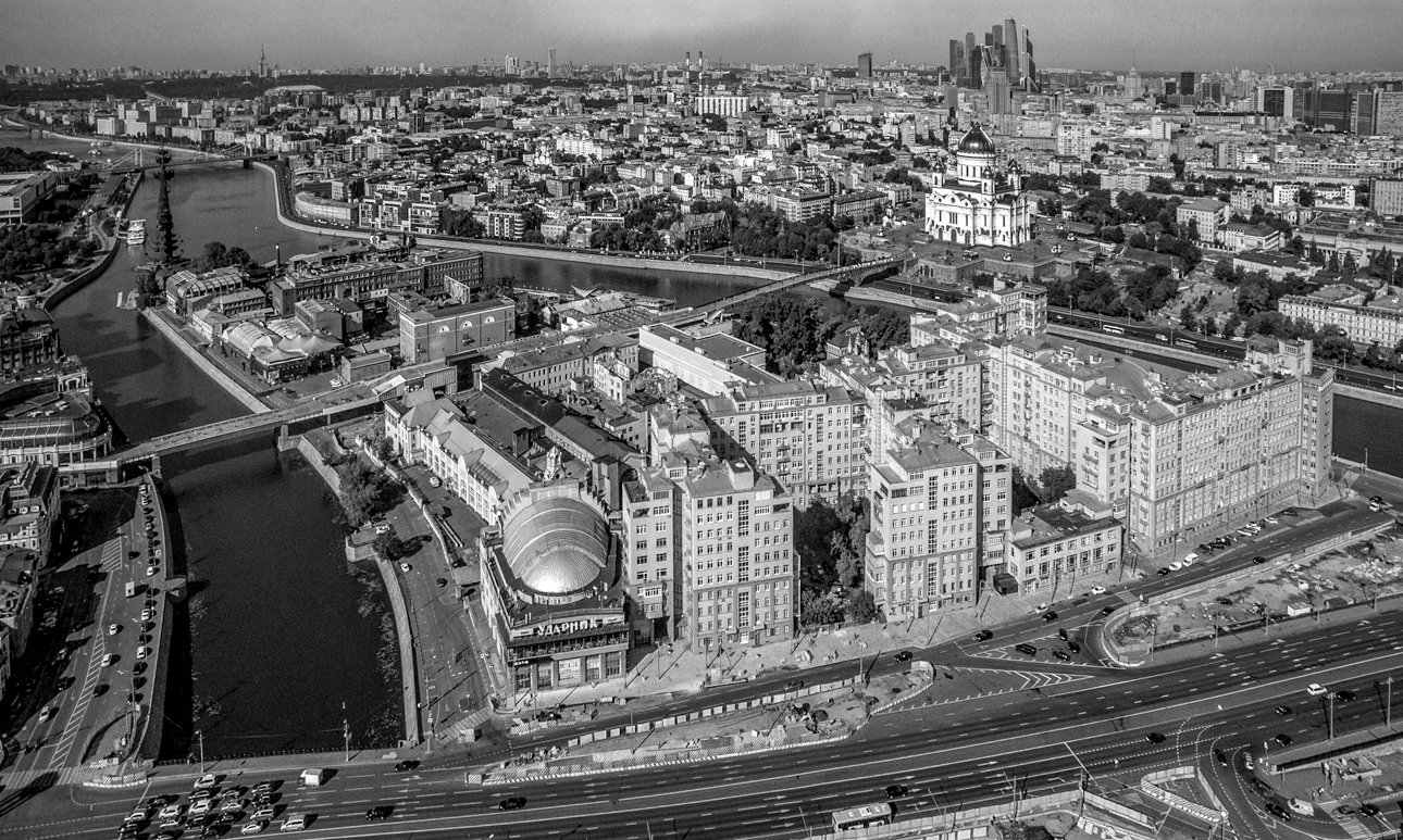 Борис Иофан. Жилой дом ЦИК и СНК Москва.  1927.  Фото: Денис Есаков