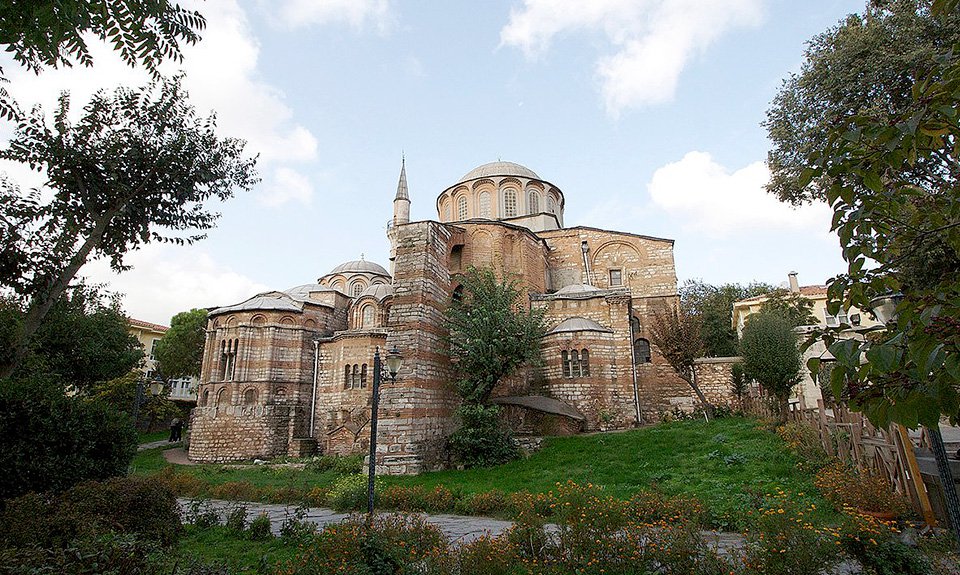 Церковь Христа Спасителя в Полях из ансамбля монастыря в Хоре в 1945-м стала музем, а в 2020-м опять была превращена  в мечеть.  Фото: Wikimedia Commons