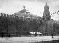 Фотографии Кремля после обстрела осенью 1917-го собраны в одном альбоме