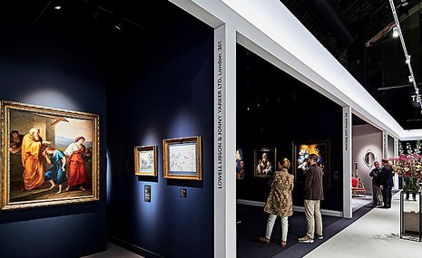 Коронавирус на арт-рынке: TEFAF критикуют за безответственность, а Art Basel перенесли